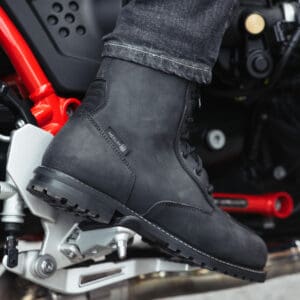 Drax II Boot Black Lifestyle 2 Drax II Boot Black Lifestyle 2