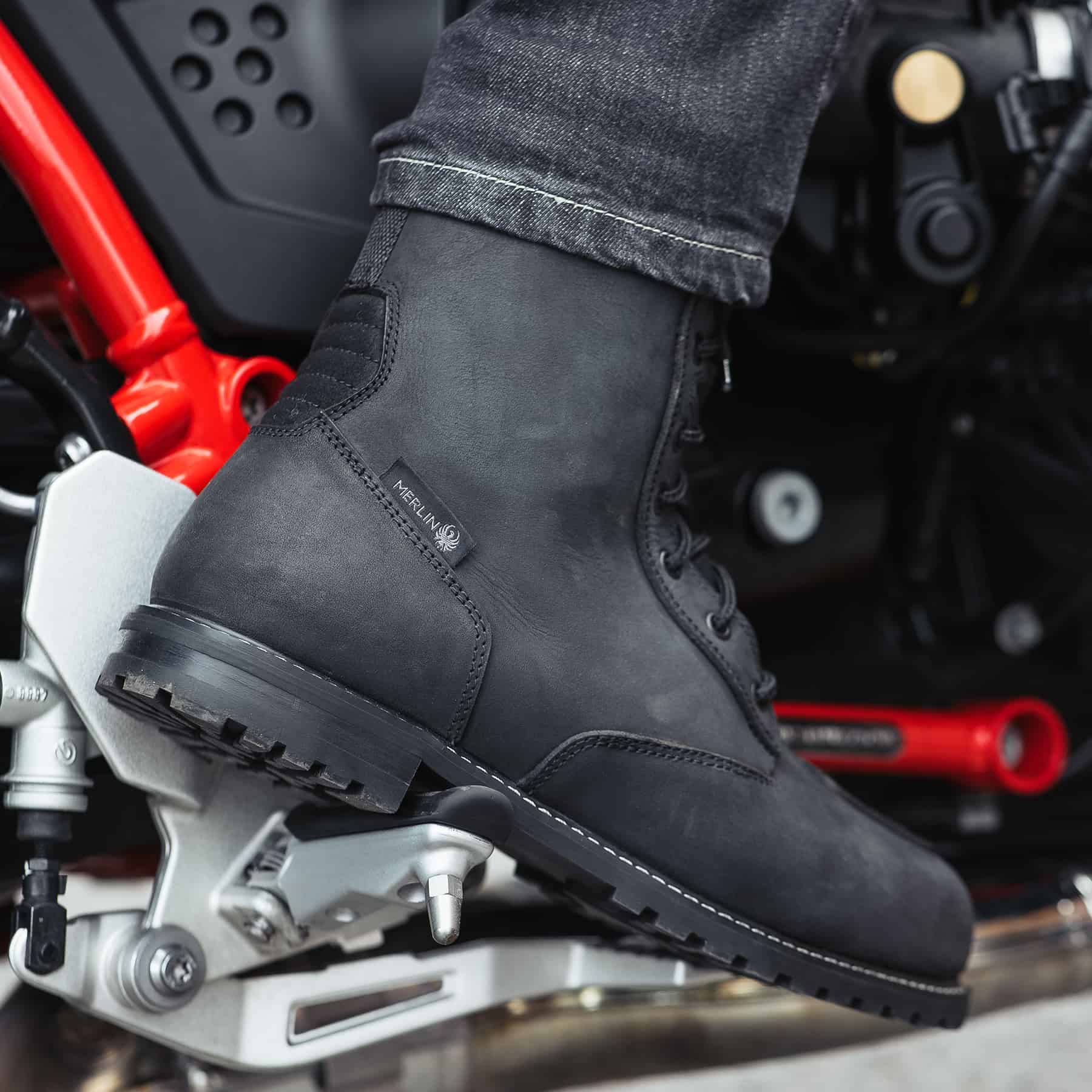 Lifestyle image of the Merlin Drax II boots in black