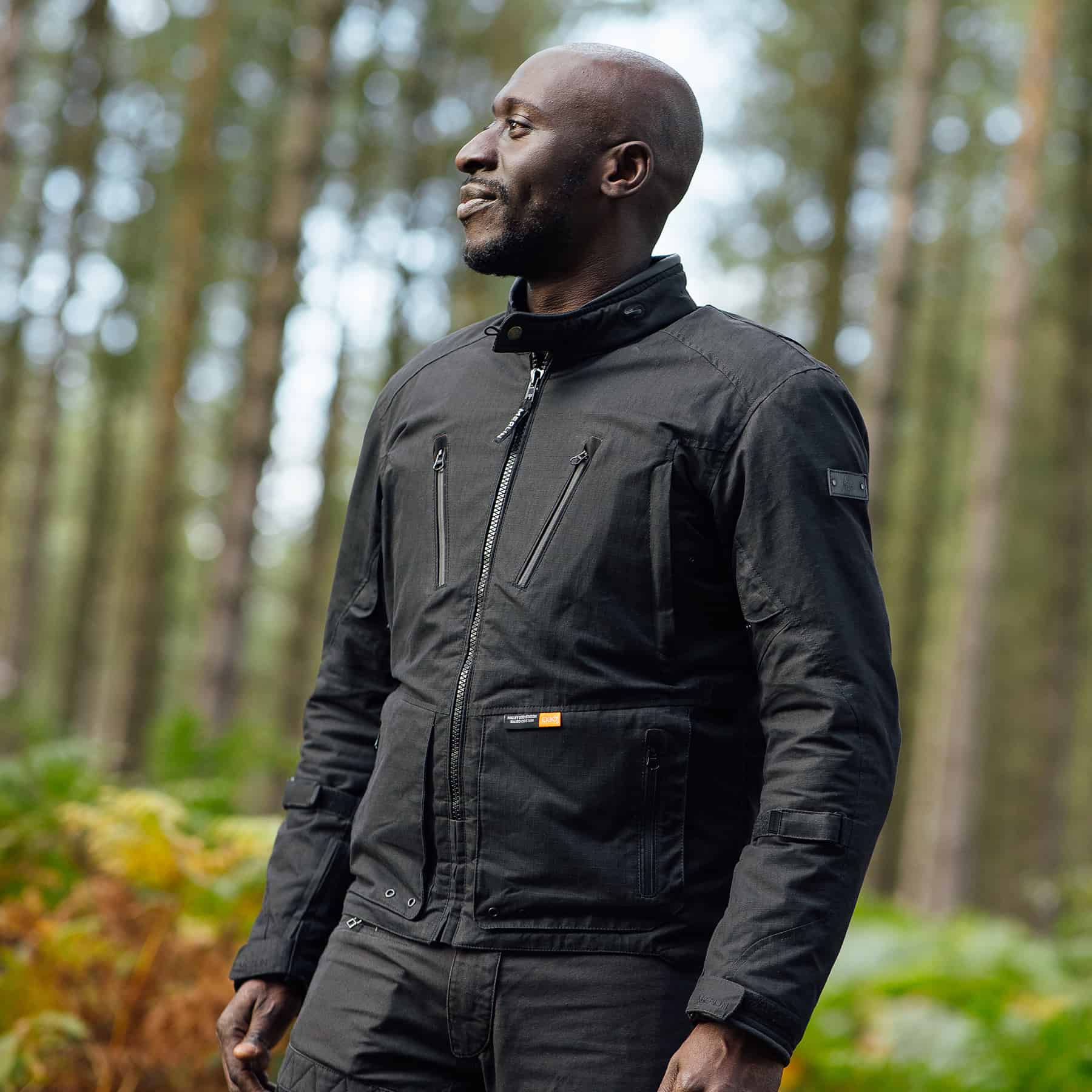 Lifestyle image of the Merlin Exile jacket in black