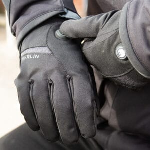 Finchley Black Back Glove Hand3