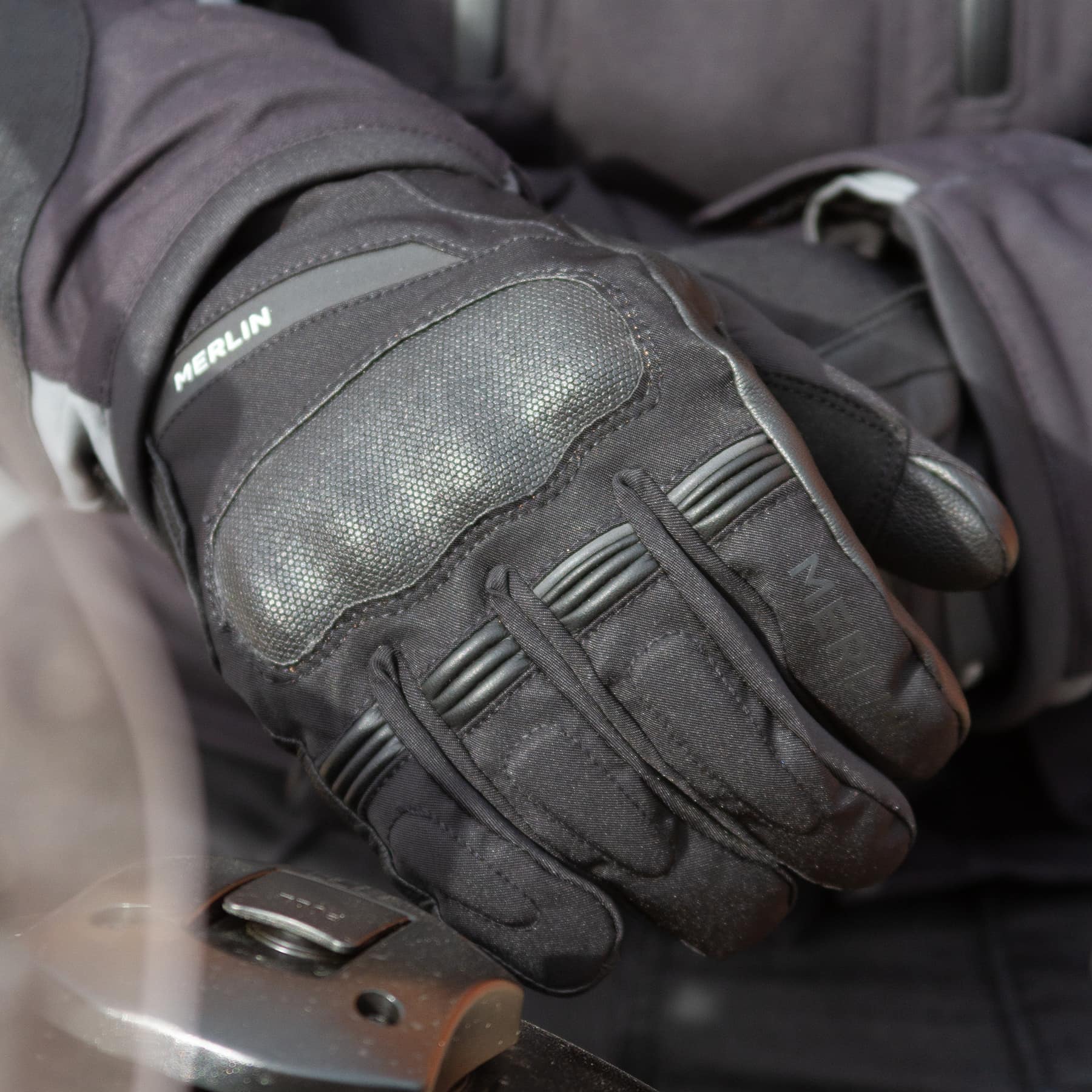 Lifestyle image of the Merlin Summit Heated Glove