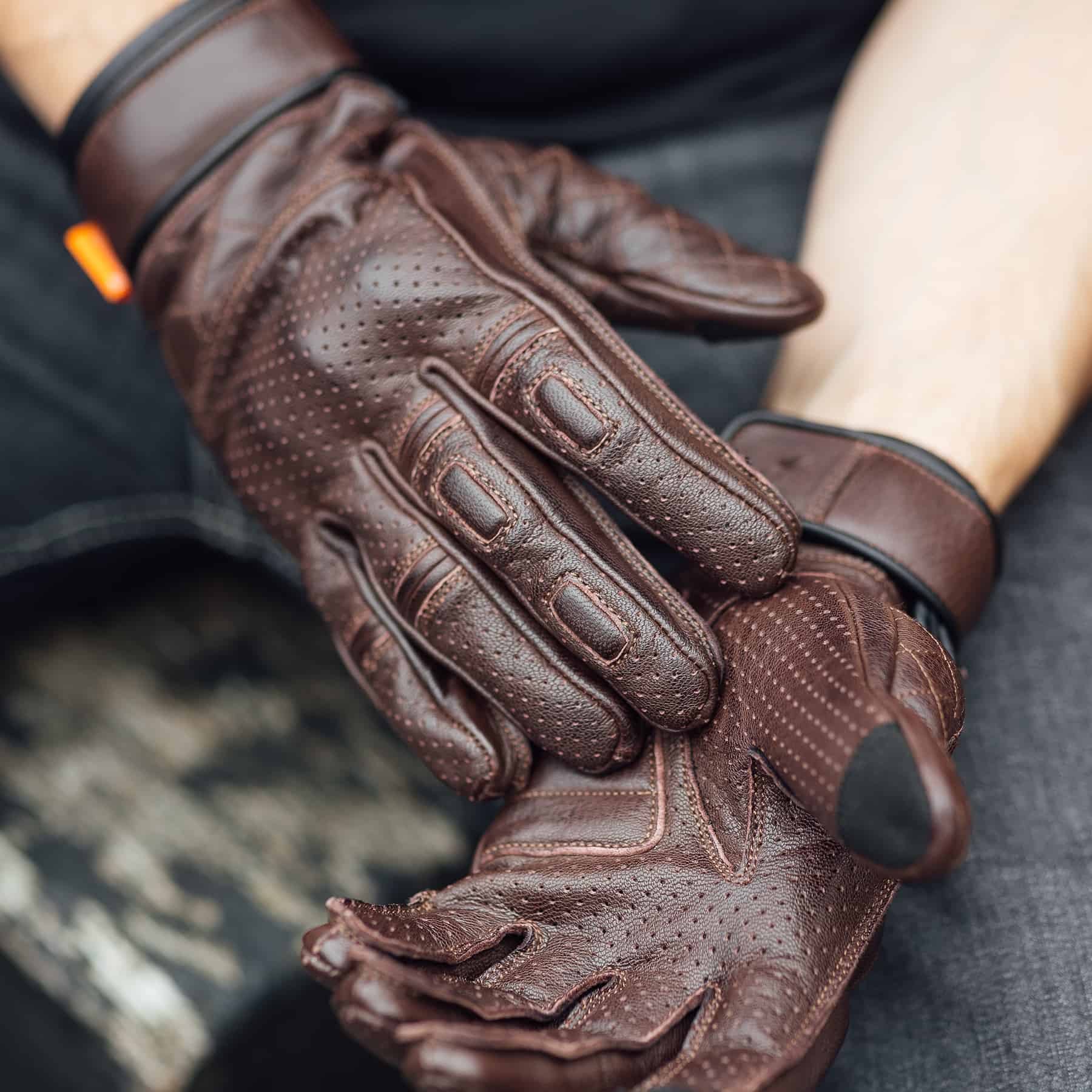 Merlin Clanstone glove brown