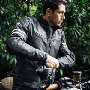 Hixon II Jacket Black Lifestyle 1 Hixon II Jacket Black Lifestyle 1