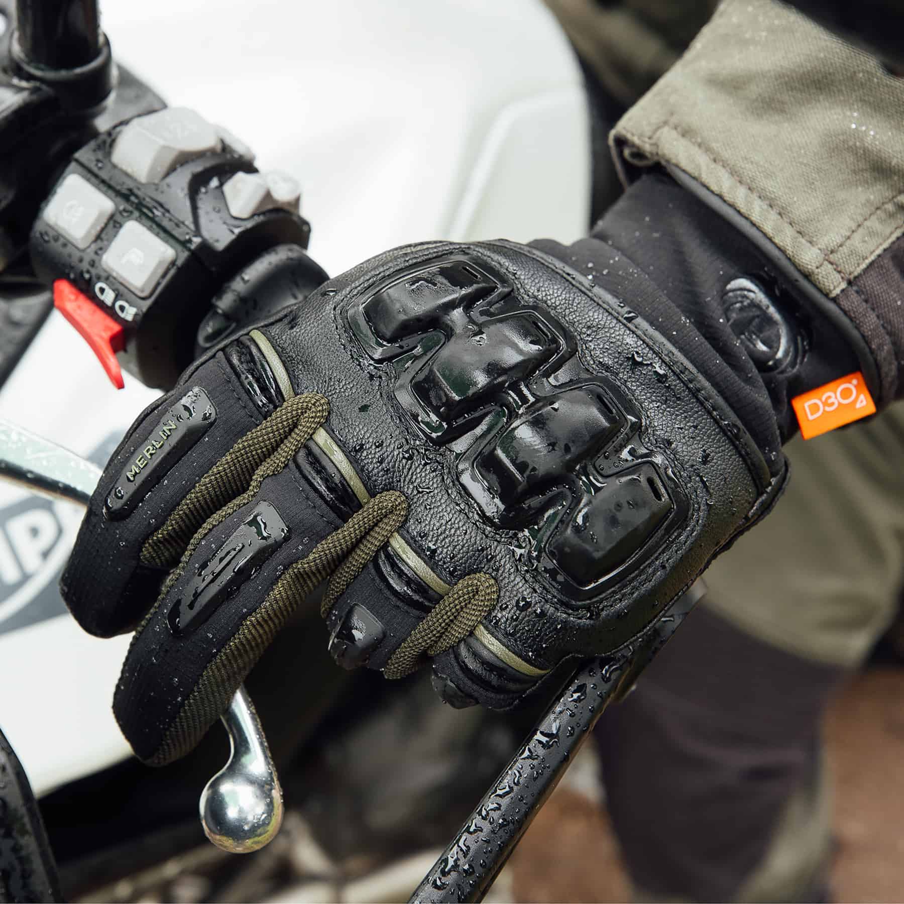 Jura Glove Green Hand Wet2 Jura Glove Green Hand Wet2