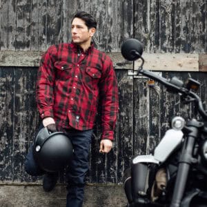 Merlin Axe Hydro Red Lifestyle1 Merlin Axe Hydro Red Lifestyle1