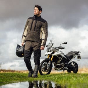 Merlin Borderlands Moss Lifestyle4 Merlin Borderlands Moss Lifestyle4