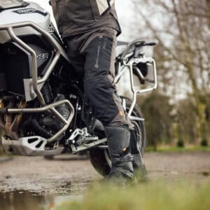 Merlin Borderlands Trouser Moss Lifestyle1 Merlin Borderlands Trouser Moss Lifestyle1