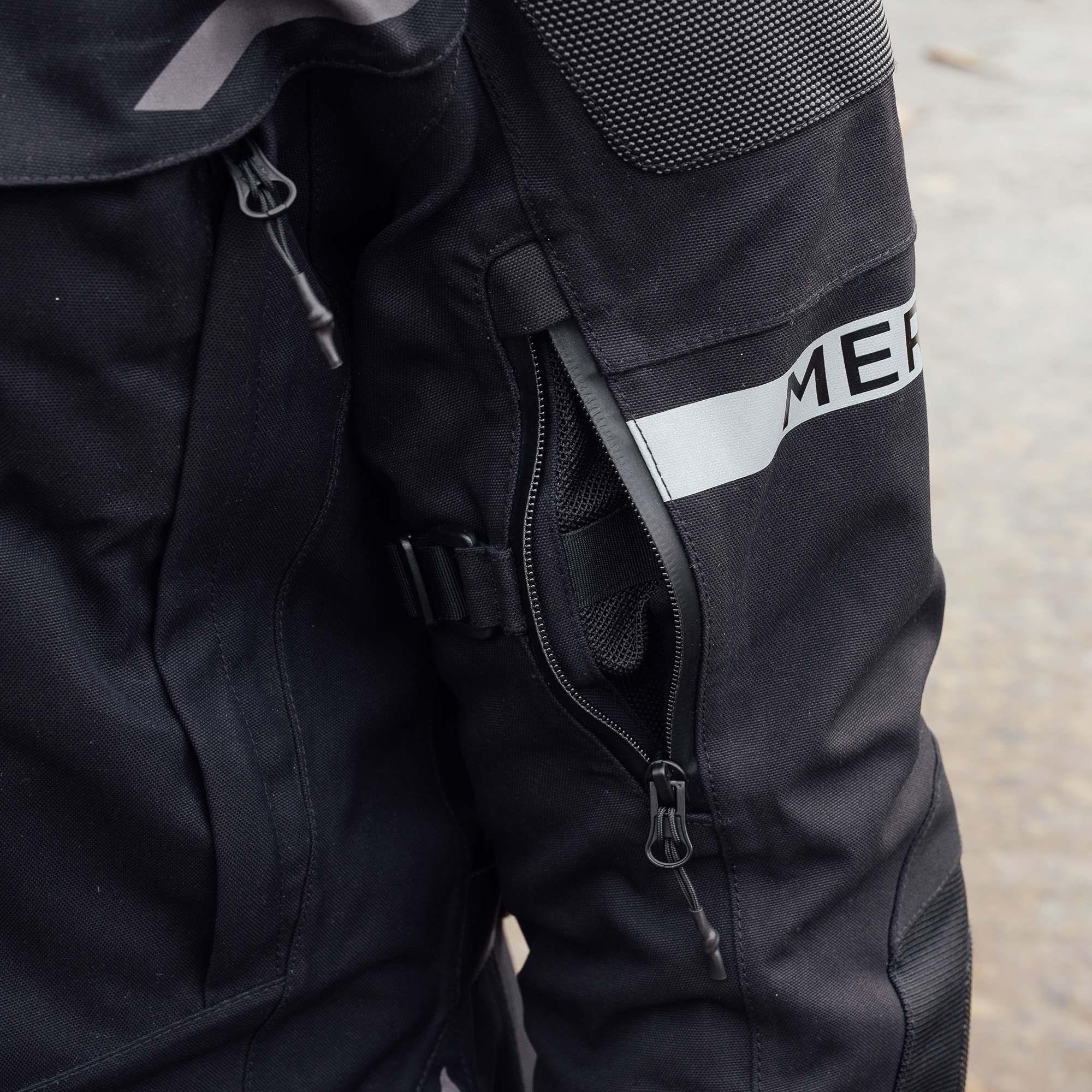 Akashi Enduro Jacket Lifestyle Black Arm Detail Akashi Enduro Jacket Lifestyle Black Arm Detail