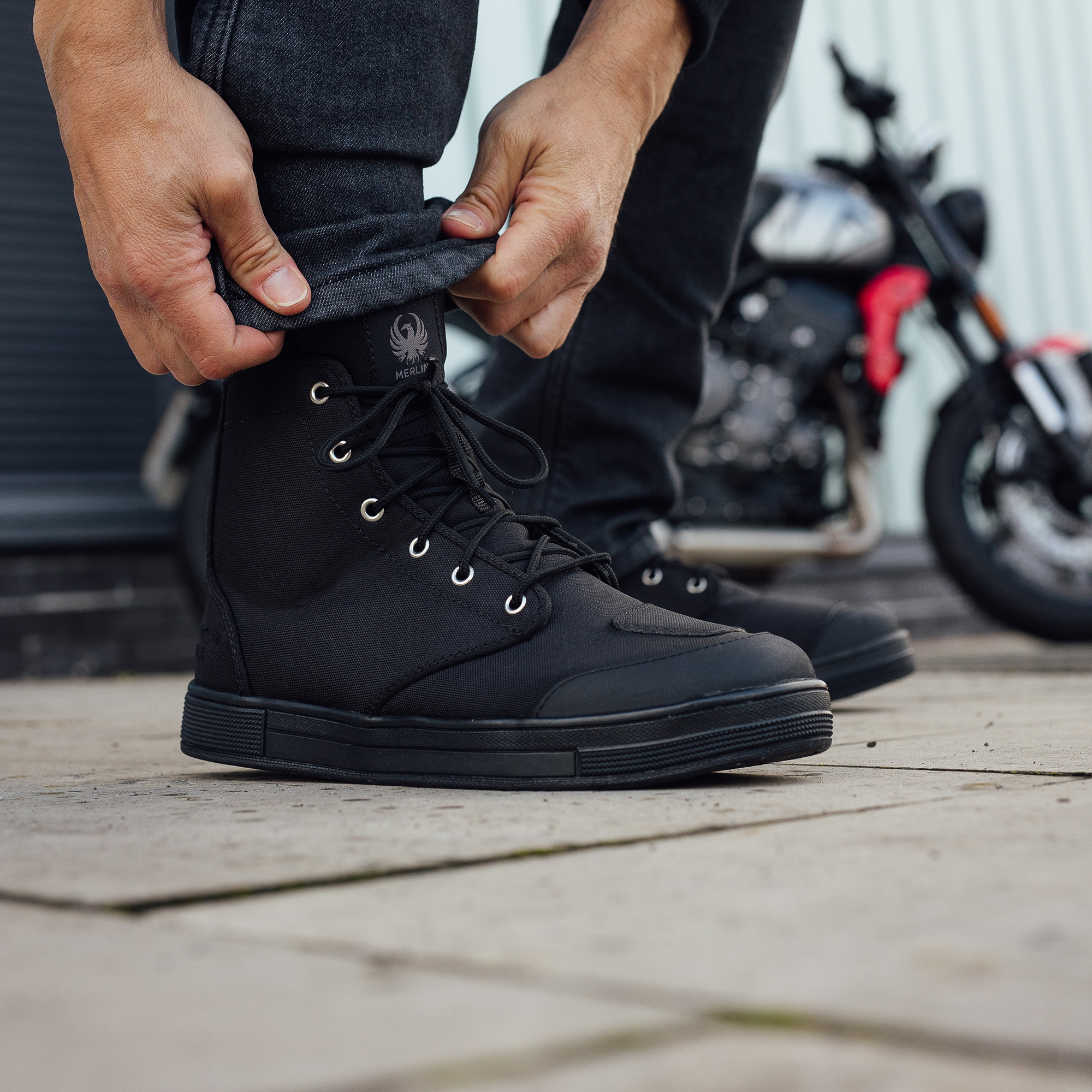 Merlin Knots Canvas Black Boot2