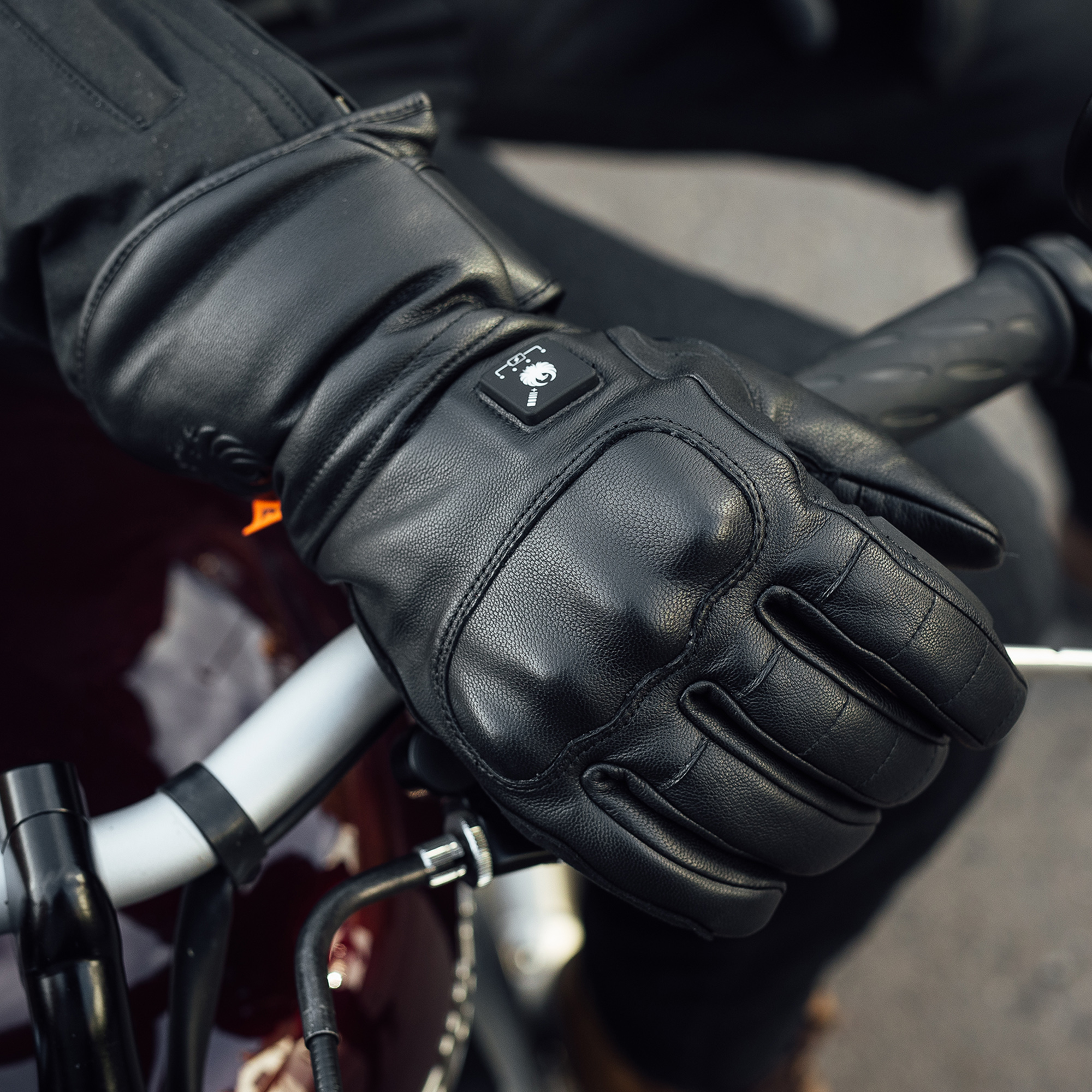 Bednall CE2 Heated Leather Glove Black Lifestlye Bednall CE2 Heated Leather Glove Black Lifestlye
