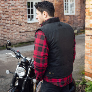 Merlin Bobber Vest Black Lifestyle Merlin Bobber Vest Black Lifestyle