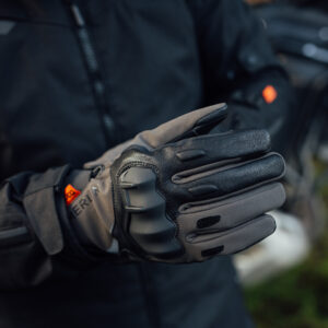 Merlin Denali Glove Grey Lifestyle 2 Merlin Denali Glove Grey Lifestyle 2