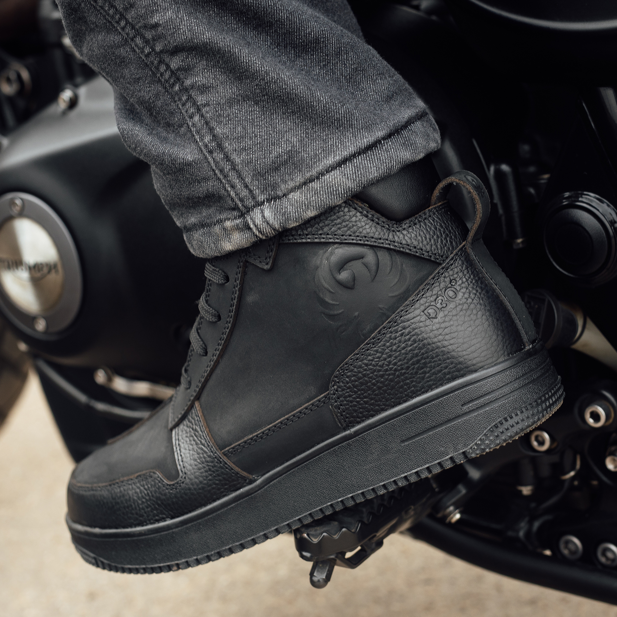 Forge D3O WP Boot Black Lifestyle2 Forge D3O WP Boot Black Lifestyle2