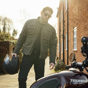 Merlin Coplow Lifestyle Green2