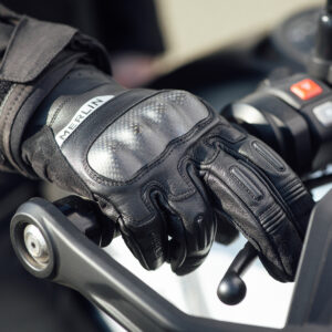 Overland Air D3O Glove Merlin Black Lifestyle 2 Overland Air D3O Glove Merlin Black Lifestyle 2