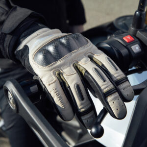 Overland Air D3O Glove Merlin Sand Lifestyle1 Overland Air D3O Glove Merlin Sand Lifestyle1