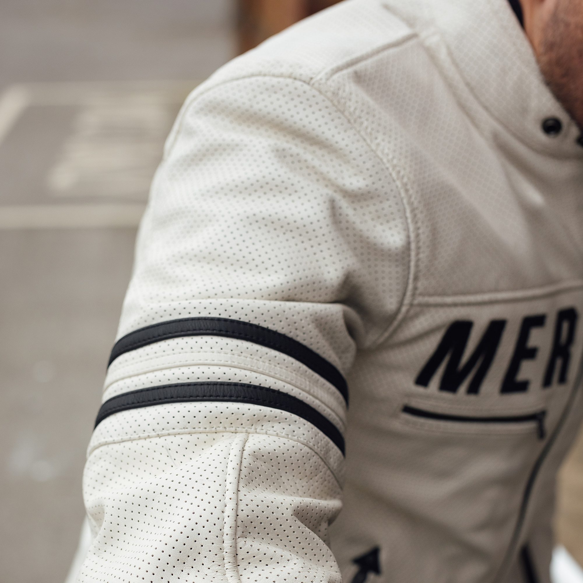 Revival D3O Leather Jacket Merlin White Lifestyle Sleeve Revival D3O Leather Jacket Merlin White Lifestyle Sleeve