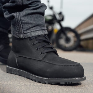 Worker D3O WP Boot Merlin Black Lifestyle3 Worker D3O WP Boot Merlin Black Lifestyle3