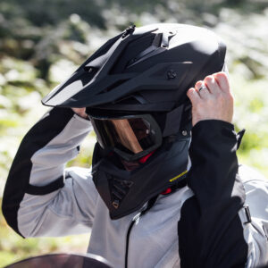 MHM308 Enduro Matt Black Lifestyle