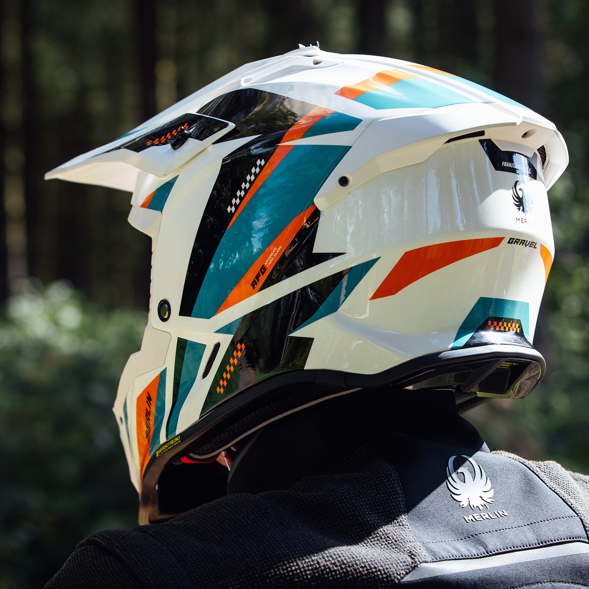 Recon Enduro White Lifestyle4